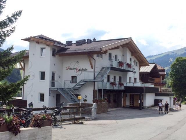 Pension Grafleiten Saalbach-Hinterglemm Bagian luar foto